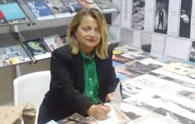 View antonella ferrari's profile on linkedin, the world's largest professional community. Adelaide Gioco Di Spie Il Nuovo Romanzo Di Antonella Ferrari Mywhere