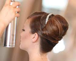 How To Do Hair Like Audrey Hepburn In Breakfast At Tiffany S Audrey Hepburn Hair Bleached Hair Repair Vintage Hairstyles