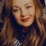 Misty Dellinger's Instagram, Twitter & Facebook