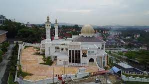 18,174 sukaan · 231 berbicara tentang ini · 2 pernah berada di sini. Aerial Footage Of Al Umm Mosque Stock Footage Video 100 Royalty Free 26654467 Shutterstock