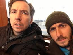 Gerade hat jan böhmermann seine fans erschüttert. Jan Bohmermann Und Olli Schulz Gehen Mit Sanft Sorgfaltig Deutschlandweit Auf Sendung Musikexpress