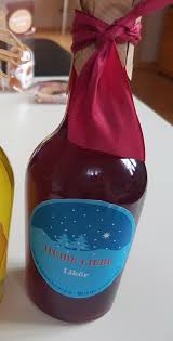 Der Likor Ist Jedes Jahr In Der Weihnachtszeit Ein Absolutes Highlight Fruchtig S Likor Selber Machen Fruchtig Getranke Weihnachten Likor Rezepte Weihnachten