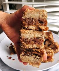 Vegan S Recipe On Instagram Make Your Own Easy Healthy Vegan Fig Newton Bars By Cleaneatsbytay These Look Amaz Robot Cuisine Cuisine Vegan Cuisson