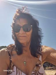 Introduction of a happy hippie