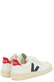 Vi er opptatt av å holde det vi lover både når det gjelder avtalt leveringstid og kvalitet på utførelsen av arbeidene. Sneakers V 10 Extra White Nautico Pekin