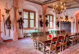 Willkommen In Germany Der Rittersaal Knight S Hall At Schloss Mespelbrunn In Heimbuchenthal Bayern Ba Willkommen In Deutschland Mittelalter Haus Schloss