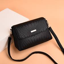 Tas wanita ini merupakan salah satu yang saat ini sedang laris manis di shopee online store yang sudah memiliki lebih dari enam ribu penjualan hanya dari satu seller saja. Tas Selempang Wanita C5178 L1650 W7056 A12488 L1720 Tas Import Bagus Murah Tas Fashion Wanita Shopee Indonesia