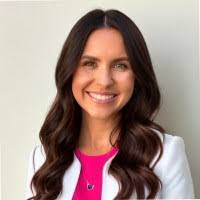 Anna Pifer's Instagram, Twitter & Facebook