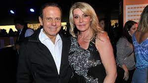 In 1992 he founded grupo doria, a group of six companies. Joao Doria Mulher E Filhos Sao Ameacados De Morte Istoe Independente