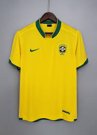 O brasil ainda perdeu mais três chances claras, mas tudo já estava consolidado: Camisa Retro Brasil 2006