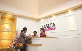 Hair extension dari kami terjamin kualitasnya, 100% asli rambut manusia, sedangkan untuk kekuatan lem dan ring jelas berbaransi, dijamin tidak kendor dan tidak pudar meskipun disisir secara kasar. Rekomendasi Beauty Salon Yang Bagus Di Jogja Blog Unik