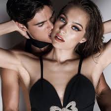 Roxana Harris Stylist