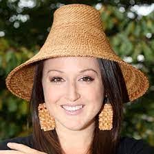 Edna Brillon's Instagram, Twitter & Facebook