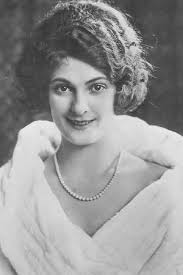 Reparto de Behind Stone Walls (película 1932). Dirigida por Frank R.  Strayer