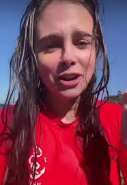 How Tall Is Anna Fourneret