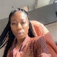 Stephanie Cuthbert's Instagram, Twitter & Facebook