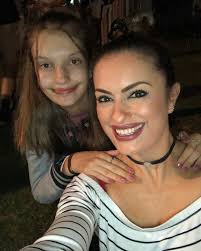 Legit so cool when you can go to an event that is kid and animal friendly.  Tonight is the official opening of American Express @openaircinemasau and  me and my daughter are making