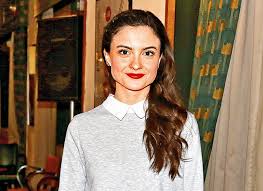 Před kamerou se z bývalky jiřího mádla (32) stává dračice, jež se nezdráhá předvést. Eva Josefikova Novou Hvezdou Slunecne Nasehvezdy Cz