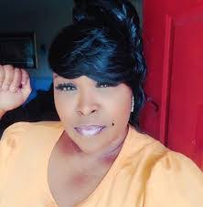 Nicole Irons's Instagram, Twitter & Facebook