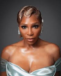 Kimberly Arceneaux's Instagram, Twitter & Facebook