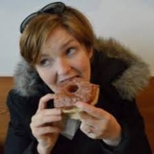 Maureen Larkin (@maureenailis)