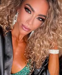 Elaine Goodlad (@elainegoodlad) • Foto dan video Instagram