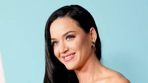 Katy Perry's daughter Daisy shows off very grown up sense of style in  adorable new photo