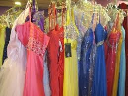 That's why peaches boutique makes it easy and fun to shop for your dream dress. Nj Auctioning Off Contents Of Wayne Prom Dress Shop Cbs New York