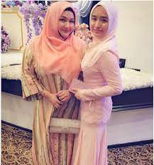 Memasuki 2019, kita melihat semula 2018 dengan rasa kesyukuran nikmat yang allah berikan, daripada seluruh keluarga dan teman yang banyak membantu sepanjang tempoh itu. Anak Ziela Jalil Bertunang