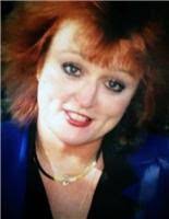 Deborah Lenzi's Instagram, Twitter & Facebook