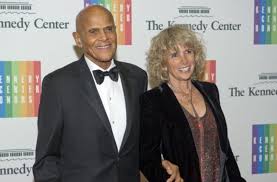We did not find results for: Es Ist Die Grosste Ehre Fur Jeden Kunstler Aus Den Handen Des Us Prasidentenpaares Barack Und Michelle Obama Haben Funf Us Stars Den Kennedy Preis Empfangen Stuttgarter Zeitung