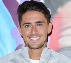 Stephen bear's date dakota has spoken out over his antics (image: Stephen Bear Bio Net Worth Age Dating Girlfriend Family Life Tv Show Height Birthday Tattoo