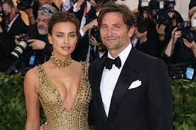 Как стало известно, пути пары разошлись еще до нового года. Irina Shejk I Bredli Kuper Rasstalis Posle Chetyreh Let Otnoshenij Spletnik