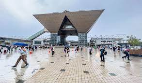 Crunchyroll - REPORT: Comiket 100 - Weathering Japan's Biggest Anime Event  During a Typhoon