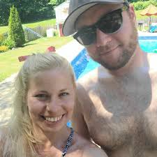 Stream Nicolette Cook music