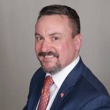 After 13 years fulfilling a lifelong dream of living in Washington, DC and  working as a federal employee for the U.S.