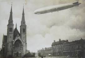 Ulož.to je v čechách a na slovensku jedničkou pro svobodné sdílení souborů. Vzducholod Lz 127 Graf Zeppelin Nad Privozem V Roce 1929 Zeppelin Vzducholod Mesto