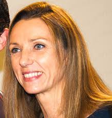 She has been married to domenico giugliano since june 22, 2002. Biografia Di Valentina Vezzali