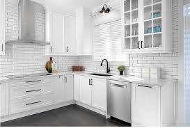 The countertop below is possibly 6 foot wide and the ceiling is maybe 8 foot tall. 25 Awesome Kitchen Backsplash Ideas Make It Right
