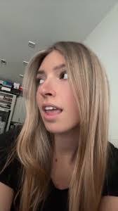 Carly Mott's Instagram, Twitter & Facebook