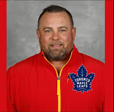 Leafs assistant coach Marc Savard has learned from Craig Berube not to  celebrate playoff goals behind the bench 😂