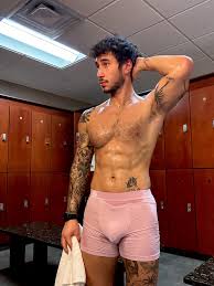 thumbs.pro : avnj0gia:Evan Lamicella on Twitter