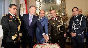 Traduzione giurata in arabo e traduzione giurata in inglese da traduttori giuramentati professionisti. Roma Tradizione E Storia E Festa All Ambasciata D Egitto Per Il 45 Anniversario Della Guerra D Ottobre