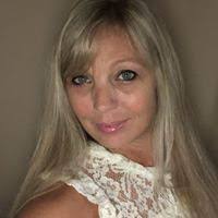 Sheri Kemp's Instagram, Twitter & Facebook