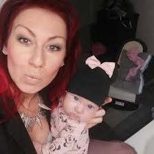 Mandy Beckmann's Instagram, Twitter & Facebook