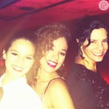 Foto: Bruna Marquezine, Roberta Almeida e Helena Ranaldi vão para balada na  Áustria