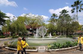 Pada tahun 1996, nama politeknik ini kembali diubah oleh menteri pendidikan dan kebudayaan menjadi politeknik elektronika negeri surabaya (pens). Ini 45 Passing Grade Snmptn Se Indonesia Citra Indonesia