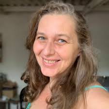 Ana Castelli (@AnaCastelli15)