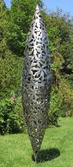 Check out amazing gartenskulptur artwork on deviantart. Casa Padrino Designer Edelstahl Garten Skulptur Zapfen Kegel Silber O 40 X H 200 Cm Handgefertigte Gartenfigur Luxus Garten Dekoration