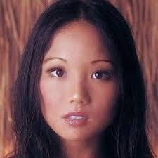 Denise Kellogg's Instagram, Twitter & Facebook